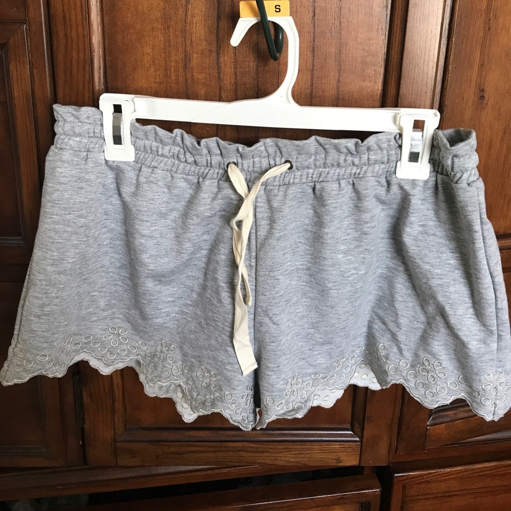 American Rag Shorts - Picture 2 of 4