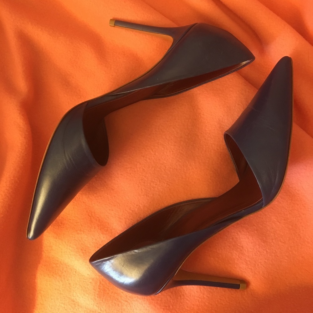 CELINE Paris Pointy Toe Navy Blue Leather Pumps