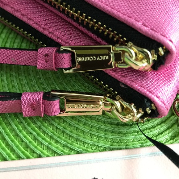 ๐โผ๏ธ- Juicy Couture Pink Double Pocket Wallet - Picture 2 of 8