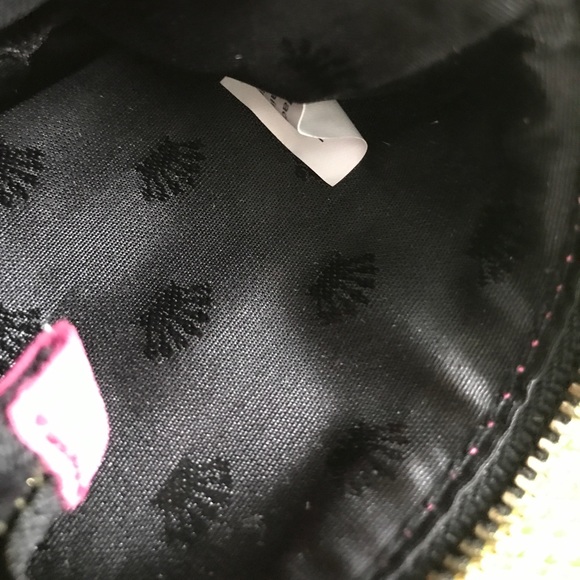 ๐โผ๏ธ- Juicy Couture Pink Double Pocket Wallet - Picture 7 of 8