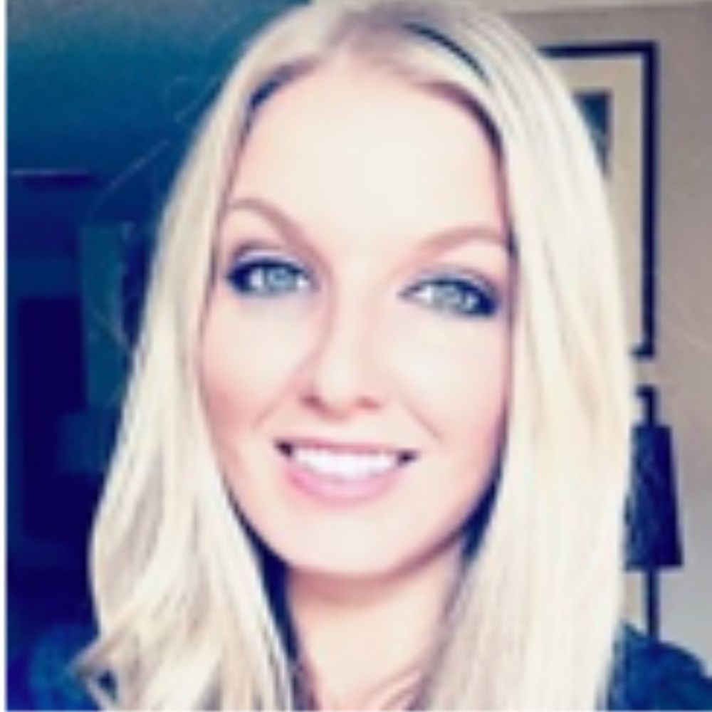 Meet your Posher, Leslie