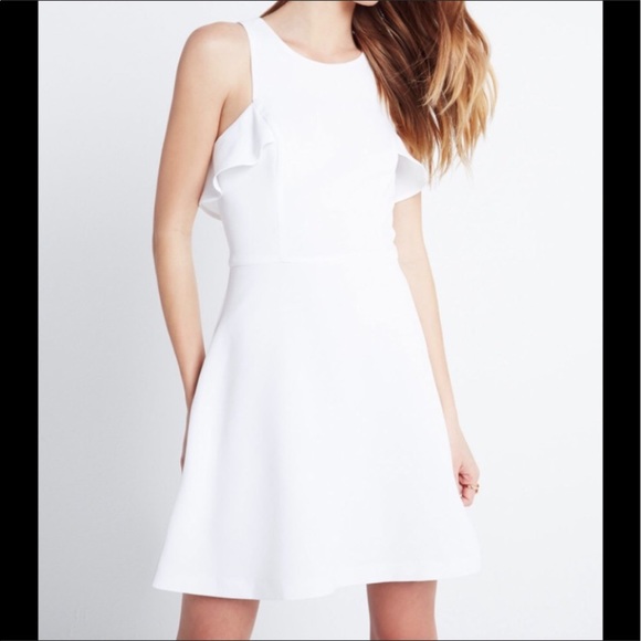 BCBGeneration Dresses & Skirts - NWT BCBGENERATION HIGH-NECK RUFFLE DRESS!!