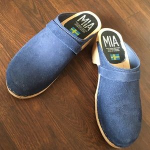 MIA blue suede clogs