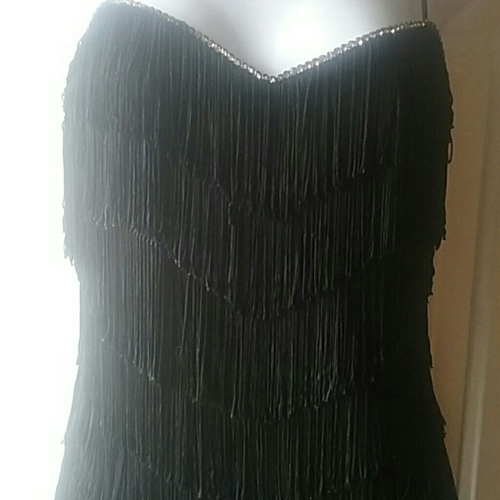 Dress - Picture 2 of 3