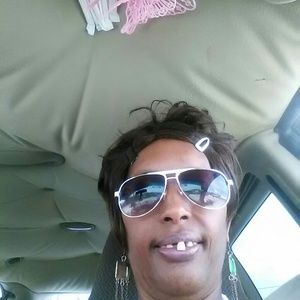 Meet your Posher, Bernice