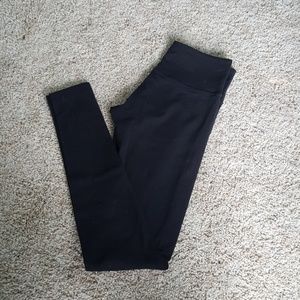 Lululemon basic black wunderunder size 4