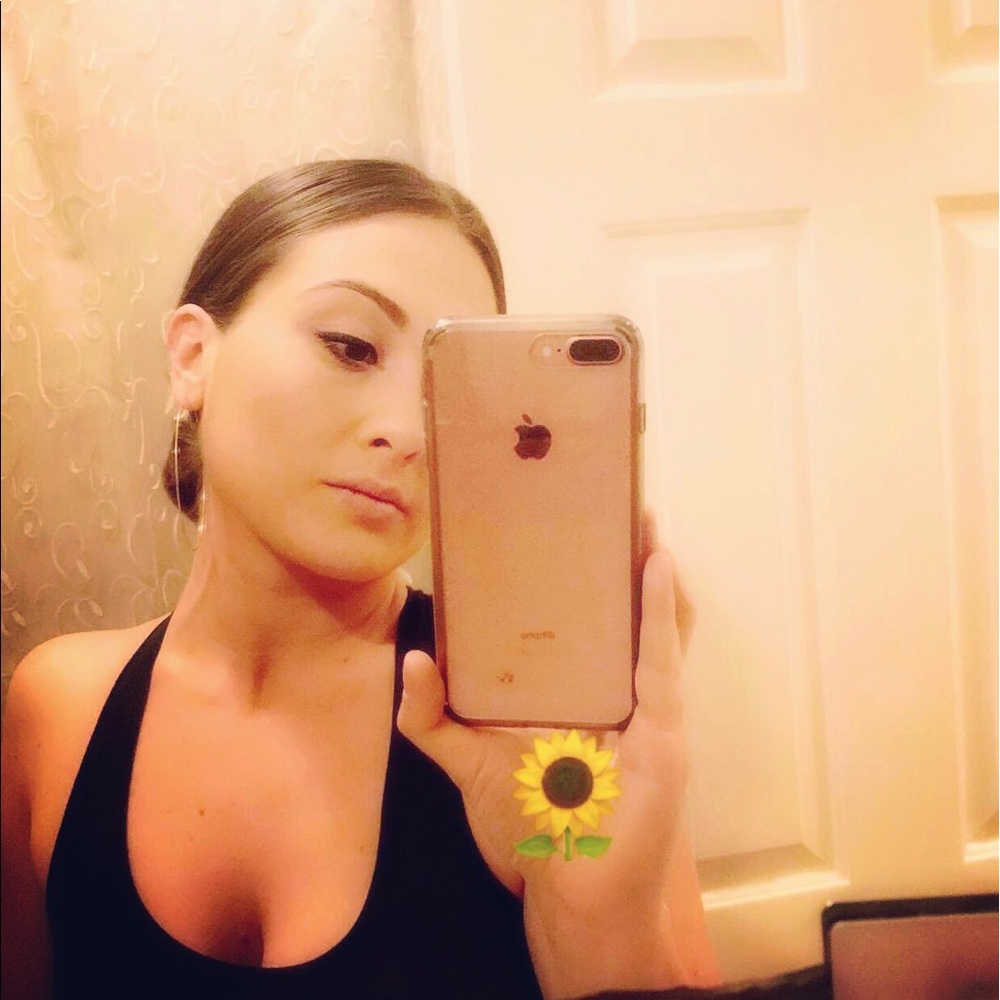 Meet your Posher, Stephanie