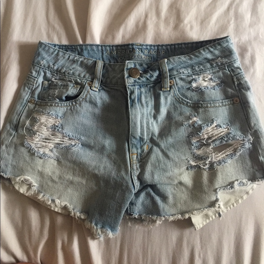 high waisted American Eagle shorts