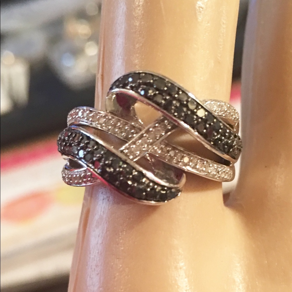 Genuine Black And White Diamonds