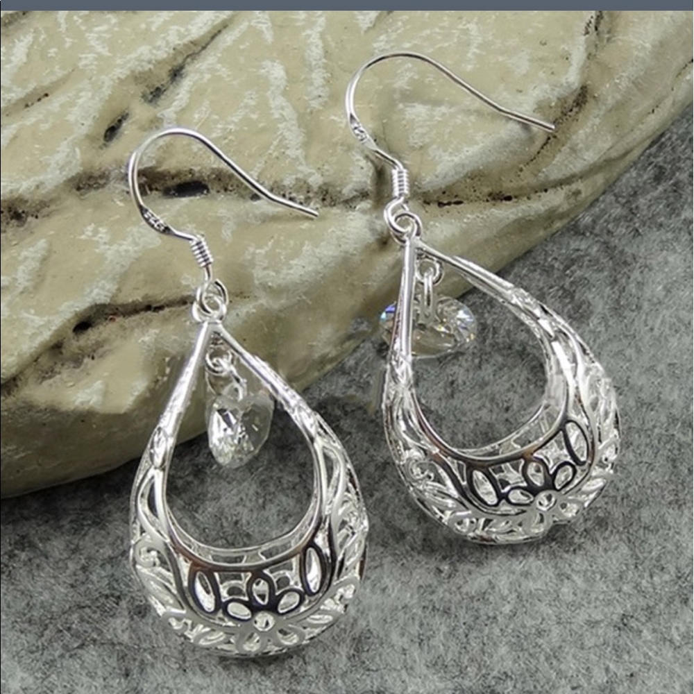 Teardrop basket silver earrings