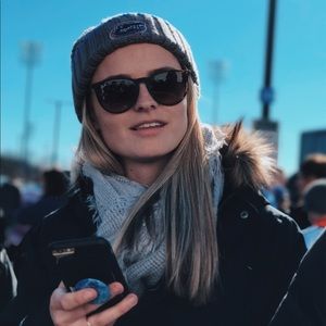 Meet your Posher, Lauren