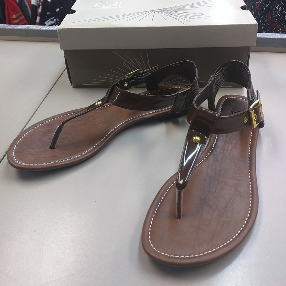 Flat brown T strap sandals - KALI UNION