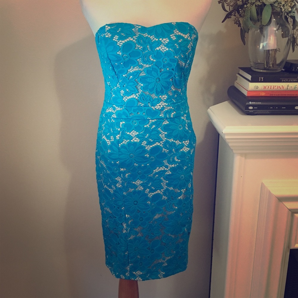 Small Nikibiki Strapless Dress