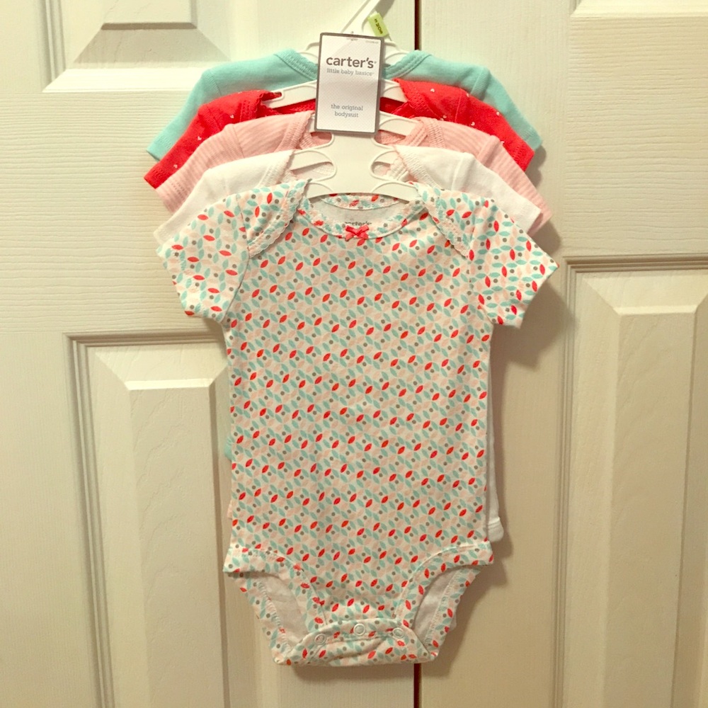 Carters bodysuits (5) NWT