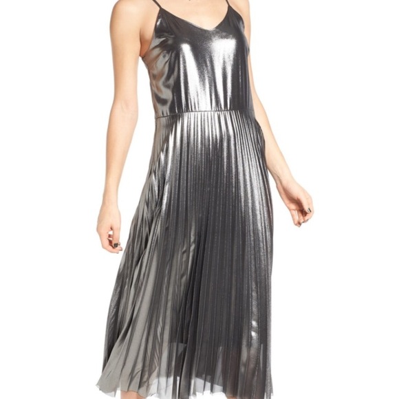 love fire pleated midi dress