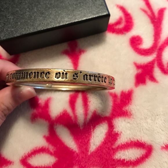✨SOLD✨ CHANEL Gold Bangle Bracelet French Quote - Picture 5 of 8