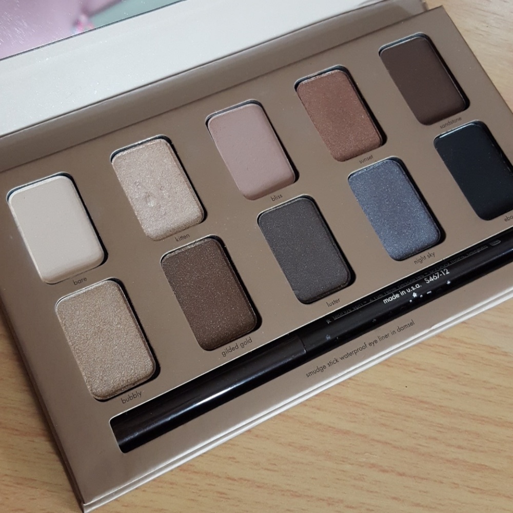 NEVER USED Stila in the light eyeshadow palette