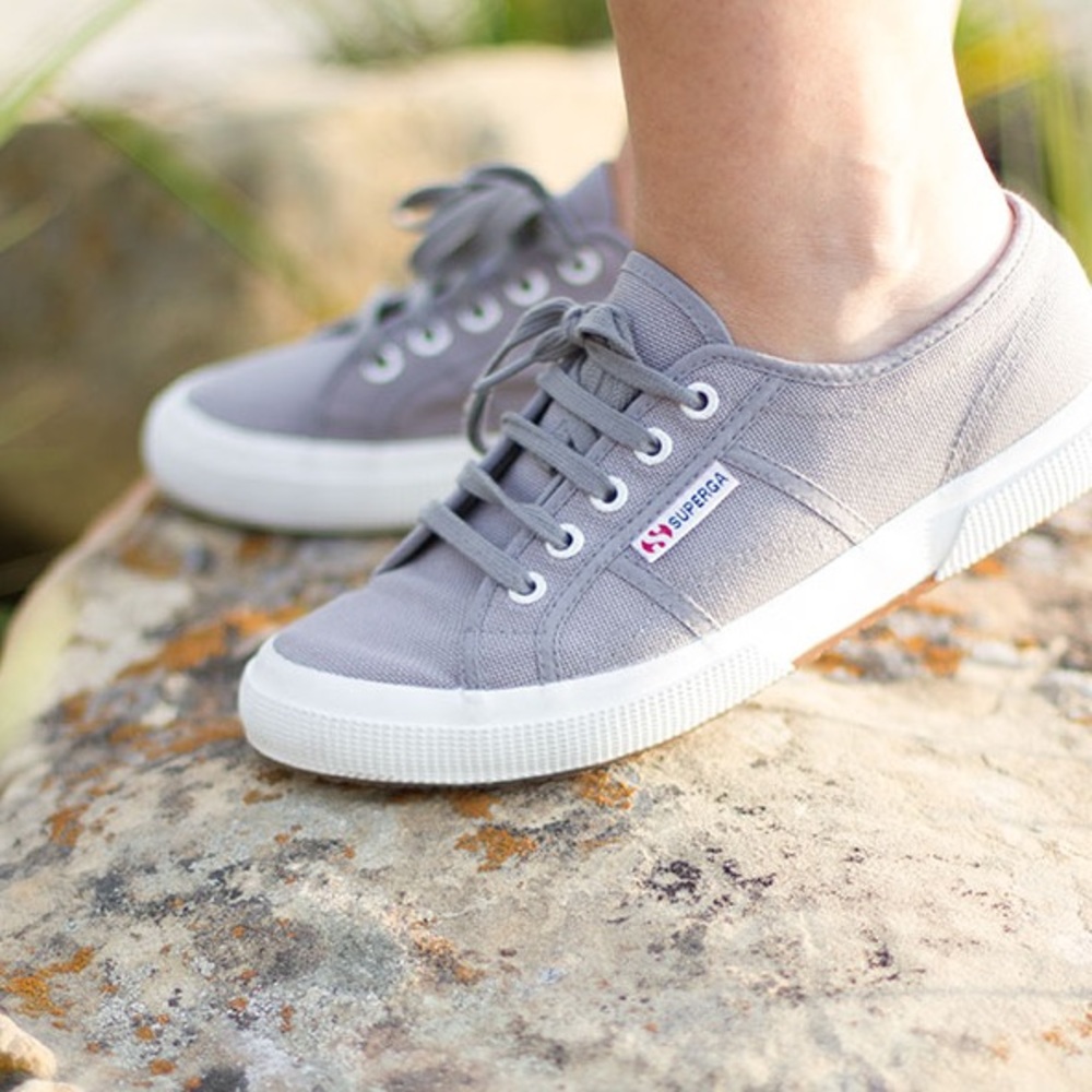 grey supergas size 9