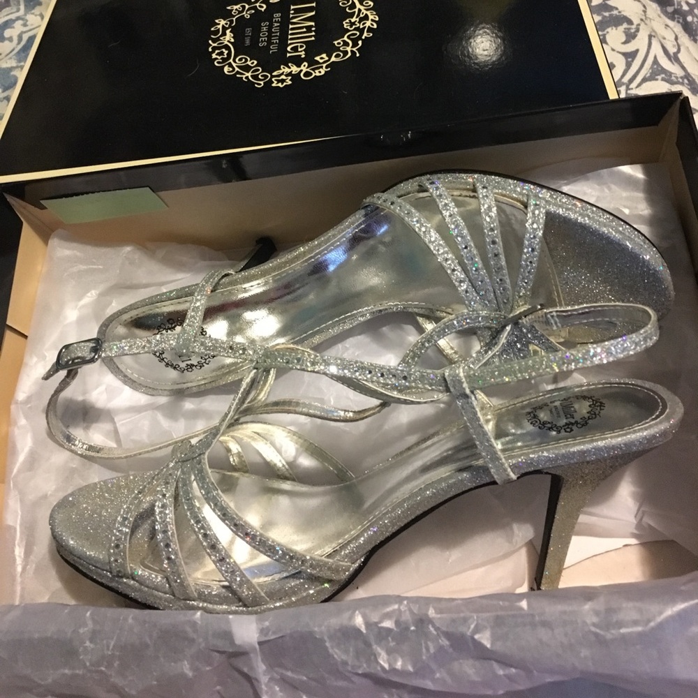 Sparkly sliver heels