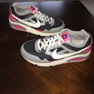 Nike Air Max Tennis Shoes