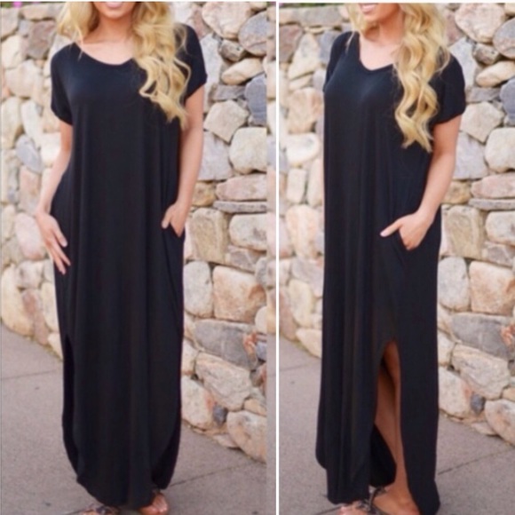 🌈RESTOCK🌈 Black Oversized Maxi Side Slit Dress - Picture 3 of 5