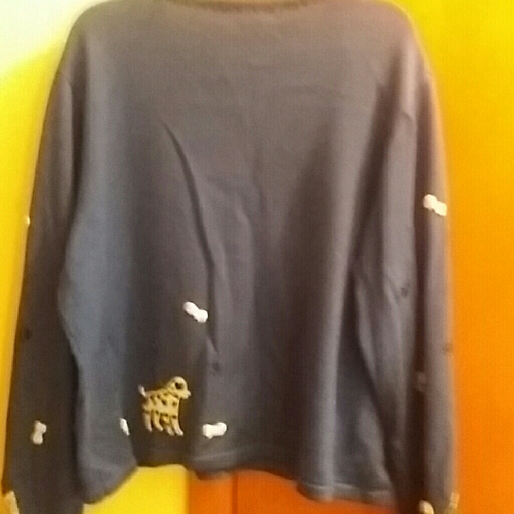 Sweater - Picture 3 of 3