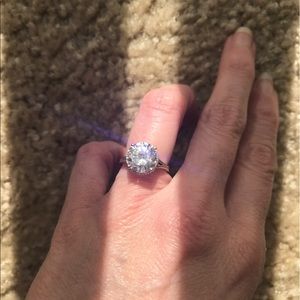 14Kt White Gold Ring with Cubic zirconia