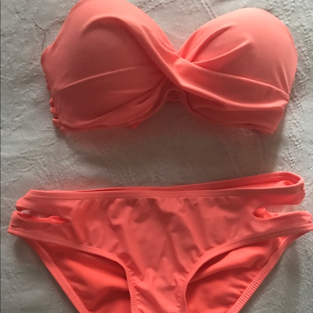 Coral Strapless Bikini 👙🐚