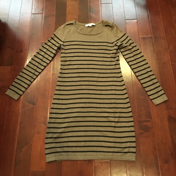 LOFT Dresses & Skirts - Petite LOFT long sleeve striped sweater dress