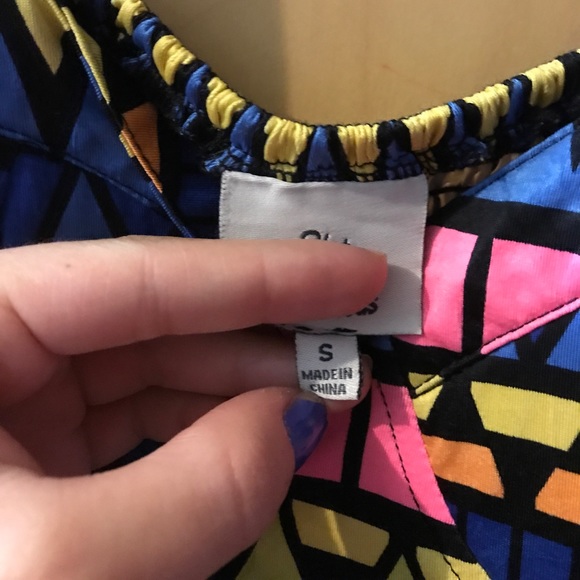 Aztec Croptop - Picture 2 of 2