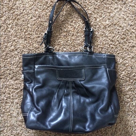 Black coach purse - Picture 1 of 8