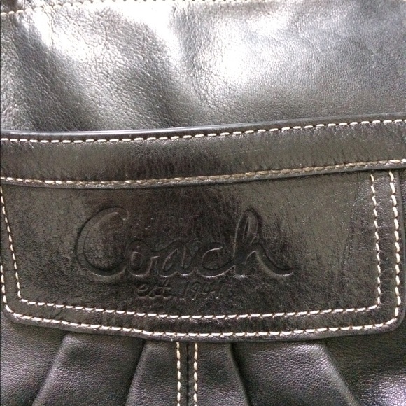 Black coach purse - Picture 2 of 8