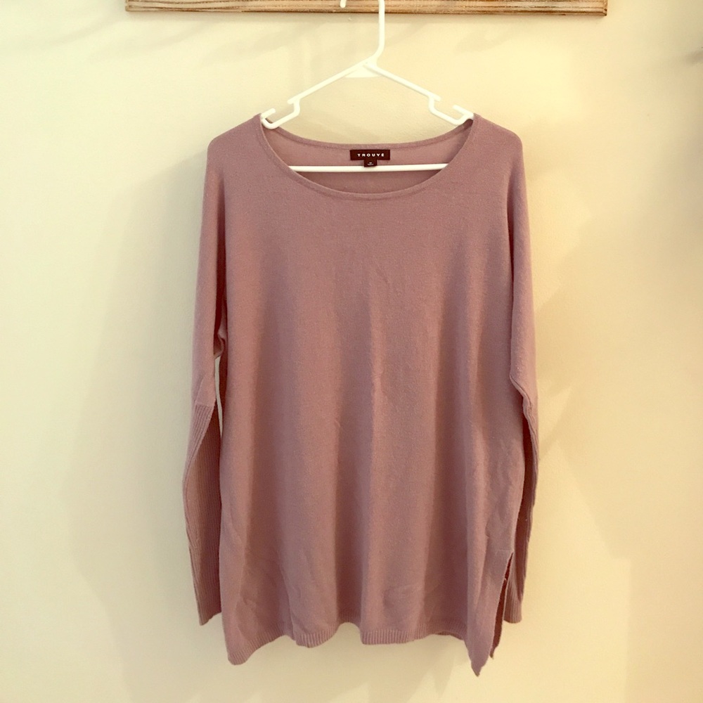 Super soft, comfy Trouvé sweater!