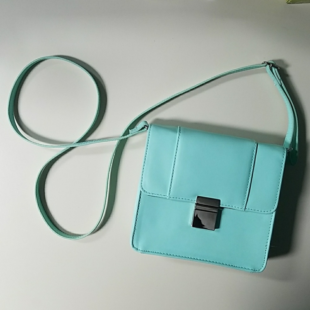 ❤ MINT PURSE