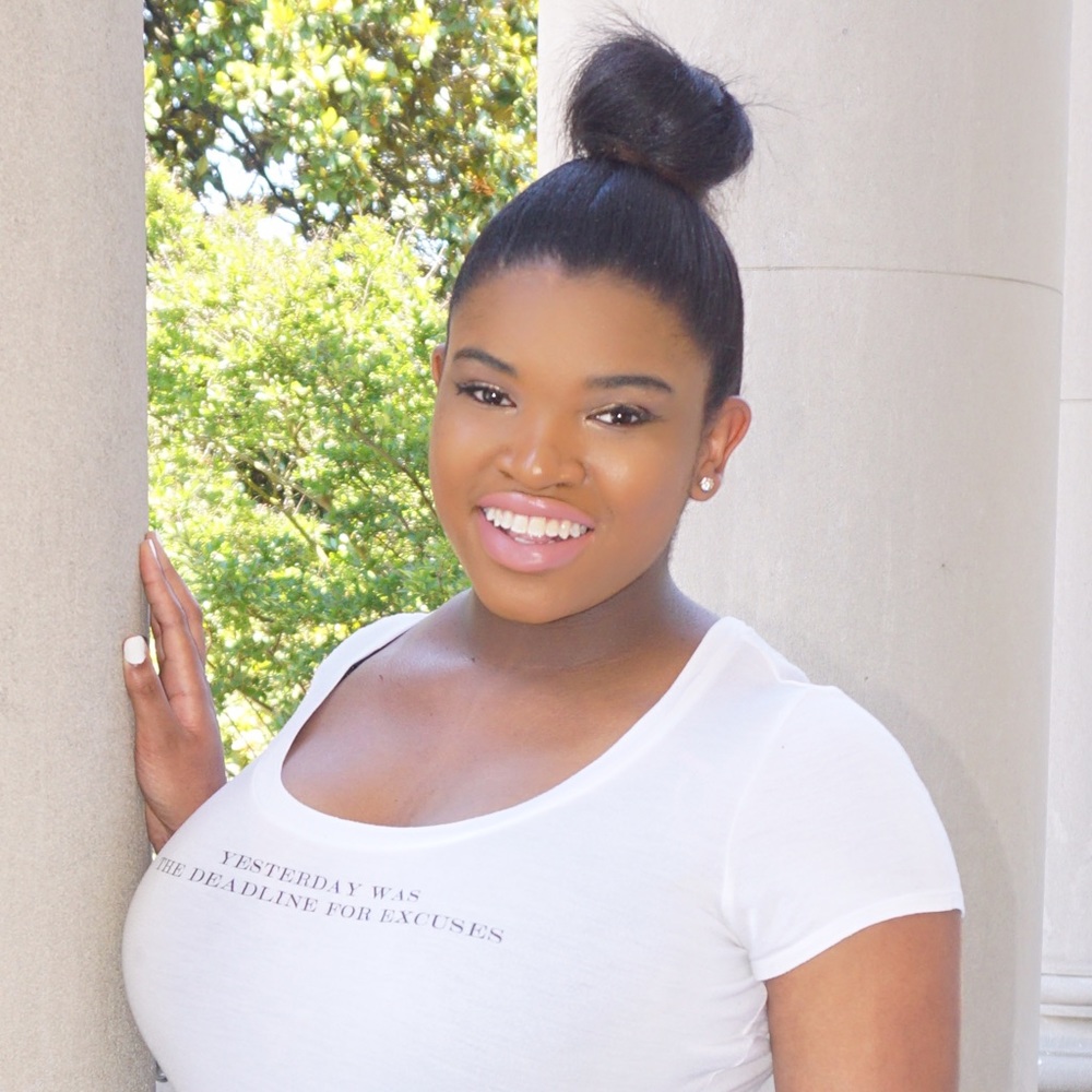 Meet your Posher, Danyelle