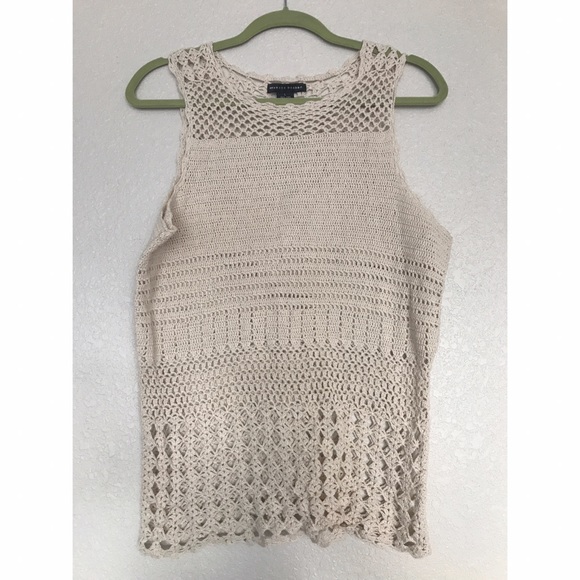 maurice sassoon Tops - 🦄 Maurice Sassoon crochet top