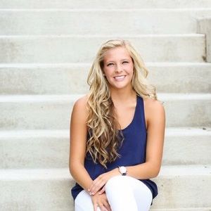 Meet your Posher, Reagan