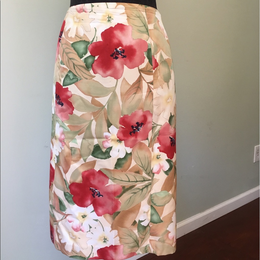 A-line flower skirt