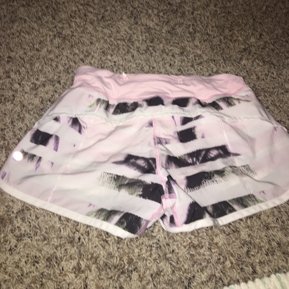 LULU LEMON SHORTS