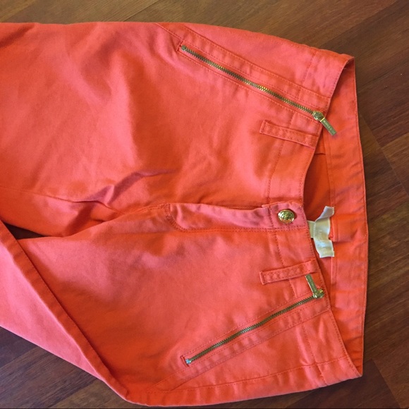 Michael Kors - Picture 2 of 4