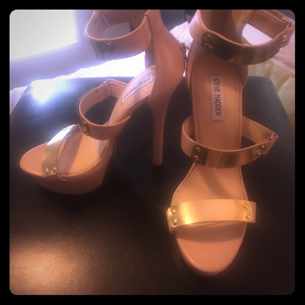 2/$20 Steve Madden high heel size 8 nude/beige