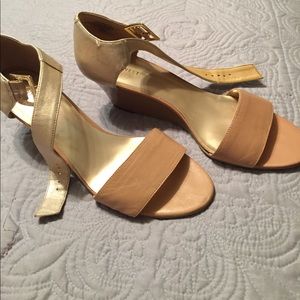 Nine West Wedges Gold/Camel size 9.5 Nine West Wedges Gold/Camel size 9.5