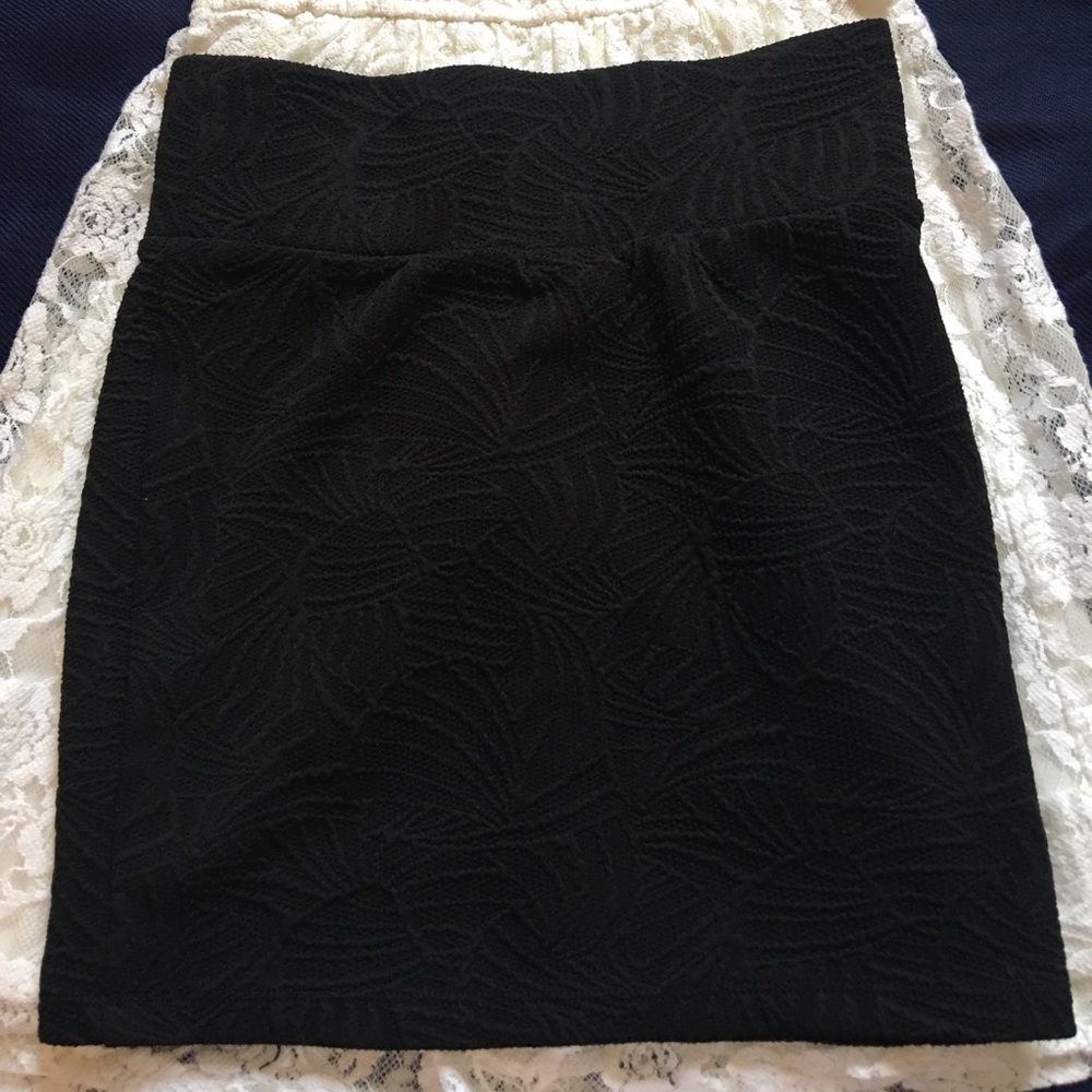 F21 mini skirt small