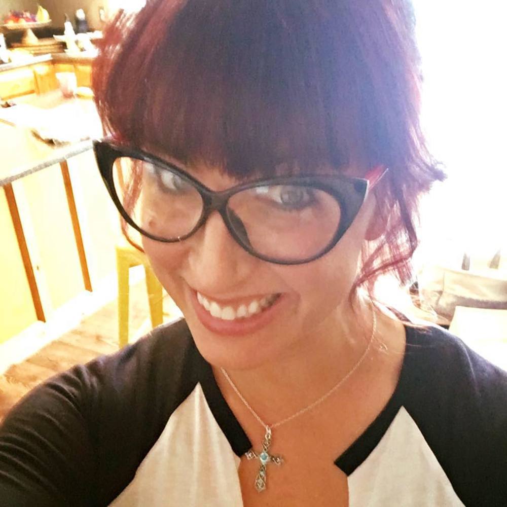 Meet your Posher, Holly