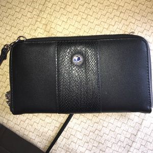 Magnolia & vine crossbody purse & mini heart snap