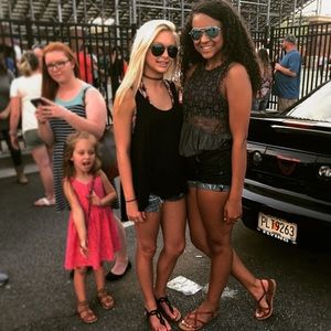 Meet your Posher, Amber