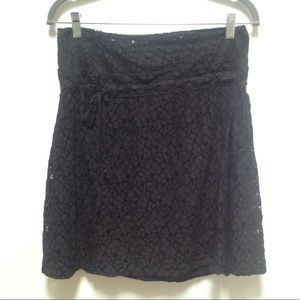 BEBE LACE SKIRT