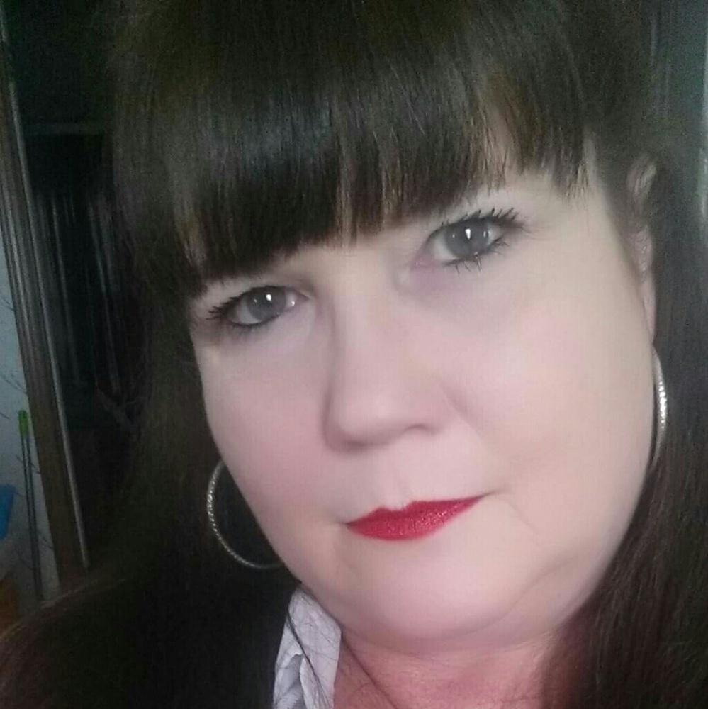 Meet your Posher, Elise