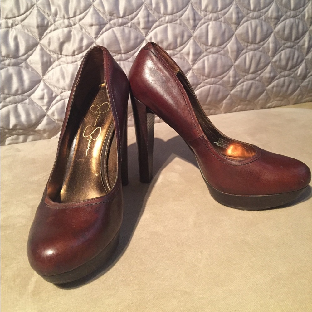 Jessica Simpson Michaela pump