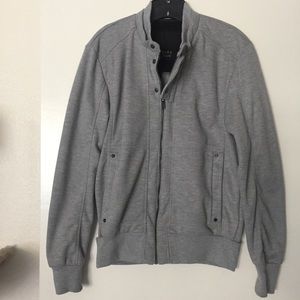 Sweater zip-up